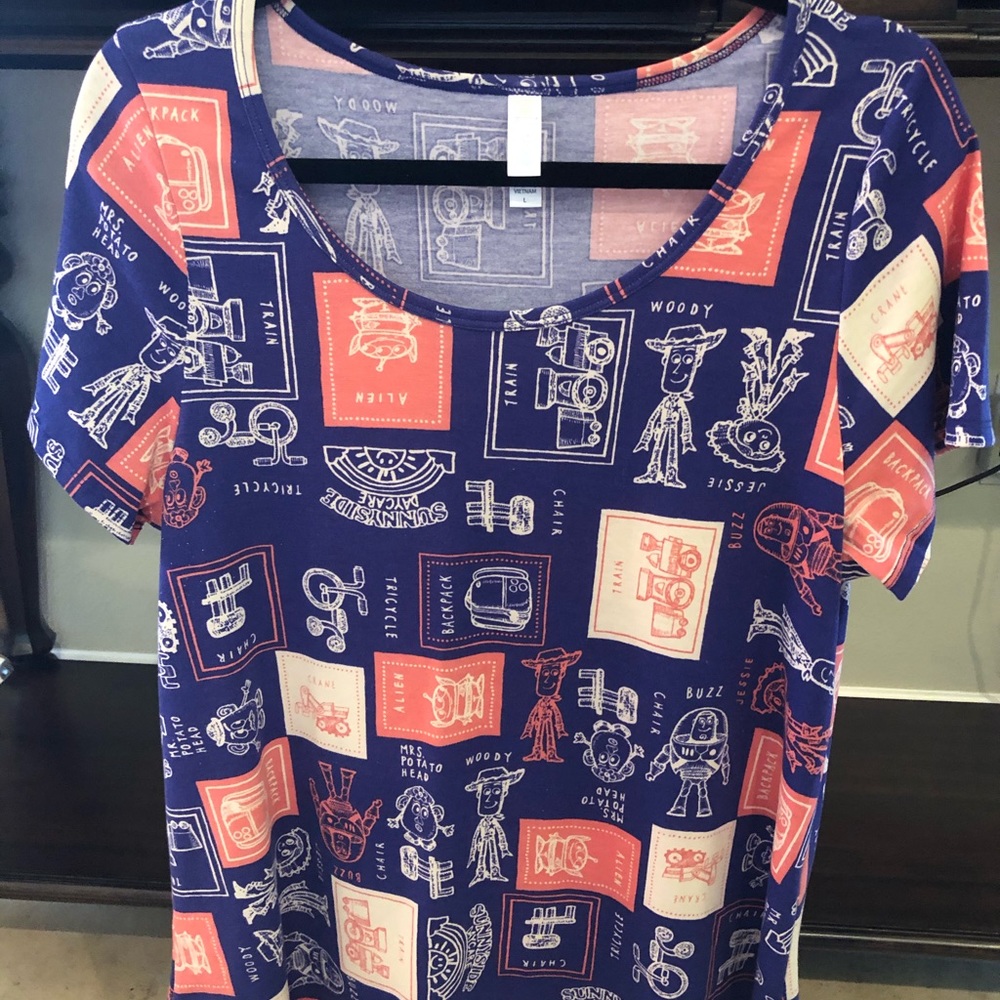 LuLaRoe “Classic T” Disney Toy Story Size L